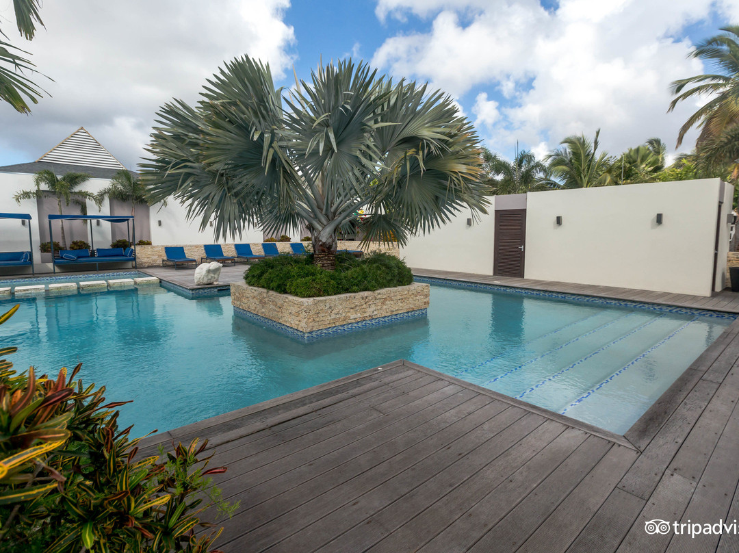 Trupial Inn Hotel & Casino