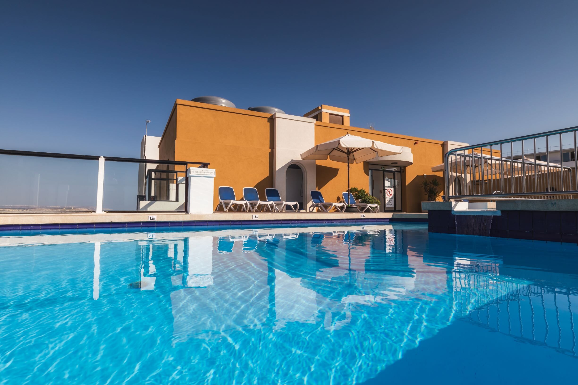 Sunseeker Holiday Complex-官方