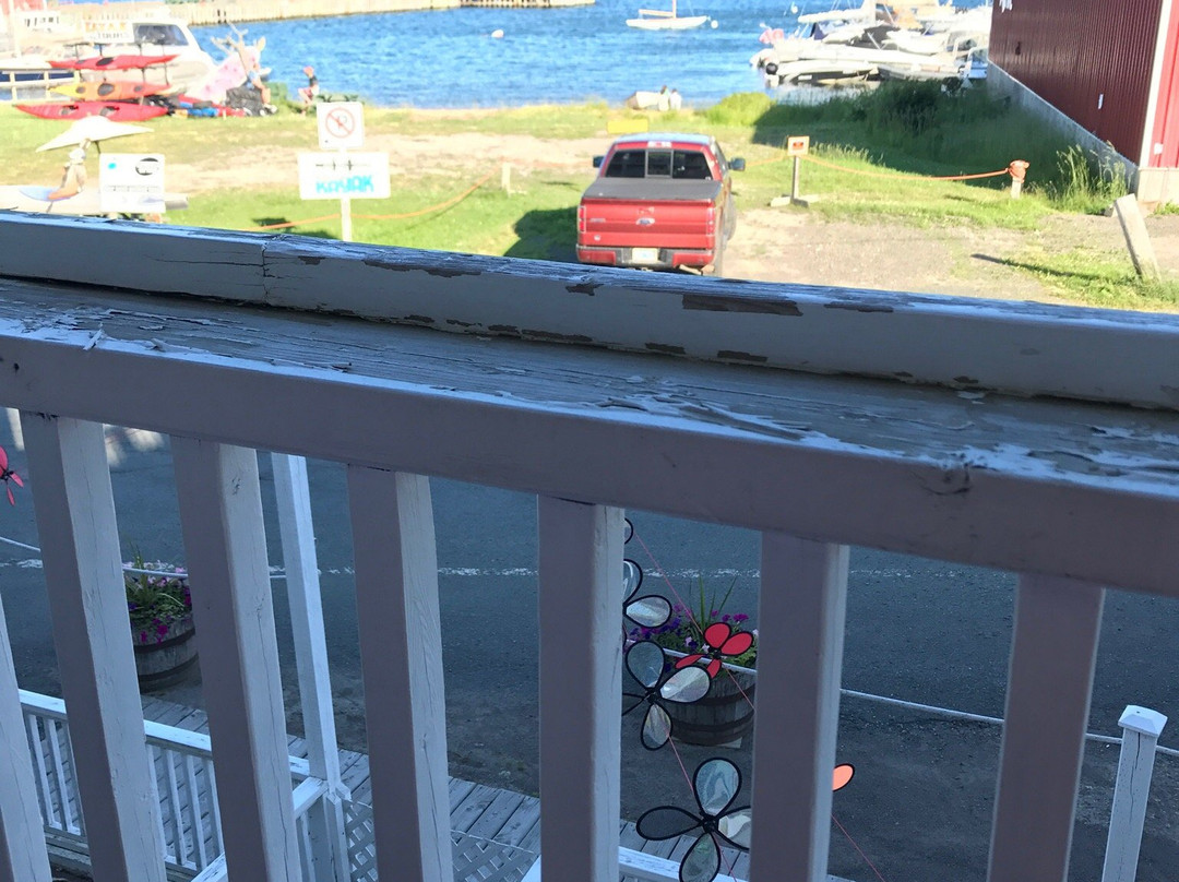 Water's Edge Inn主图