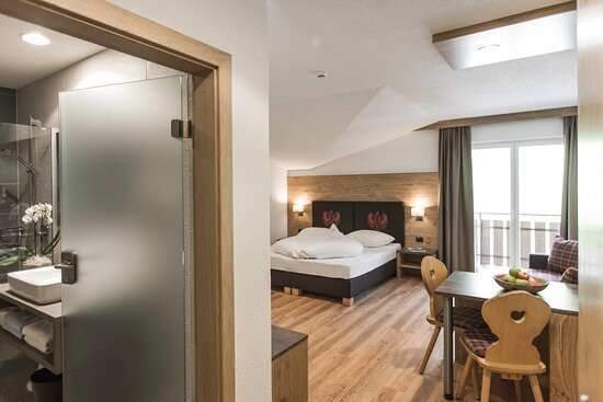 Hotel Adler主图