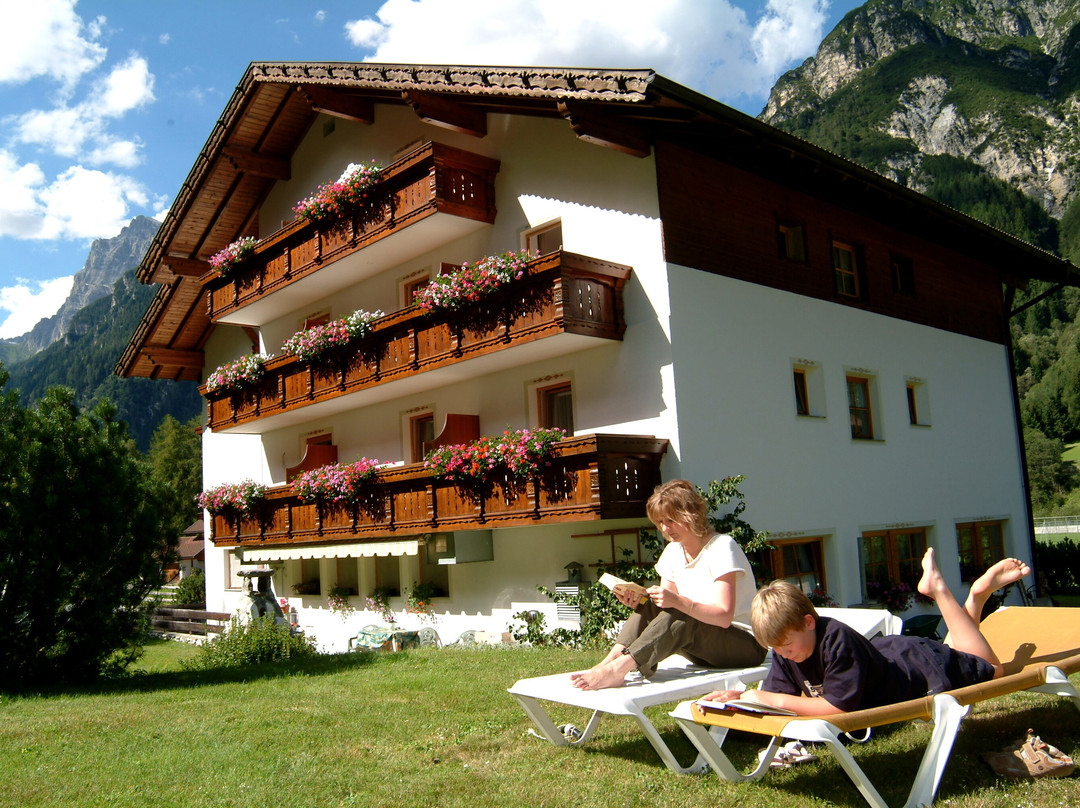 Reisenschuh酒店住宿-Pension Knappenhof