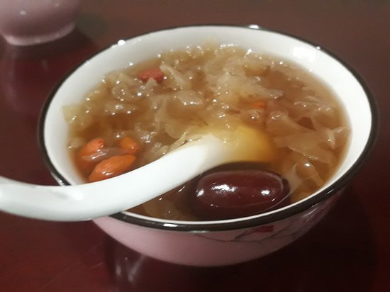 银祥时尚酒店主图