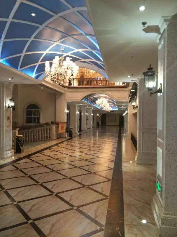 佰年尚庭酒店(景德镇陶阳里人民广场店)主图