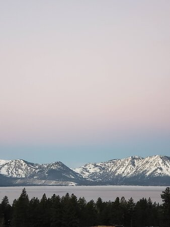 塔霍哈拉斯湖酒店主图