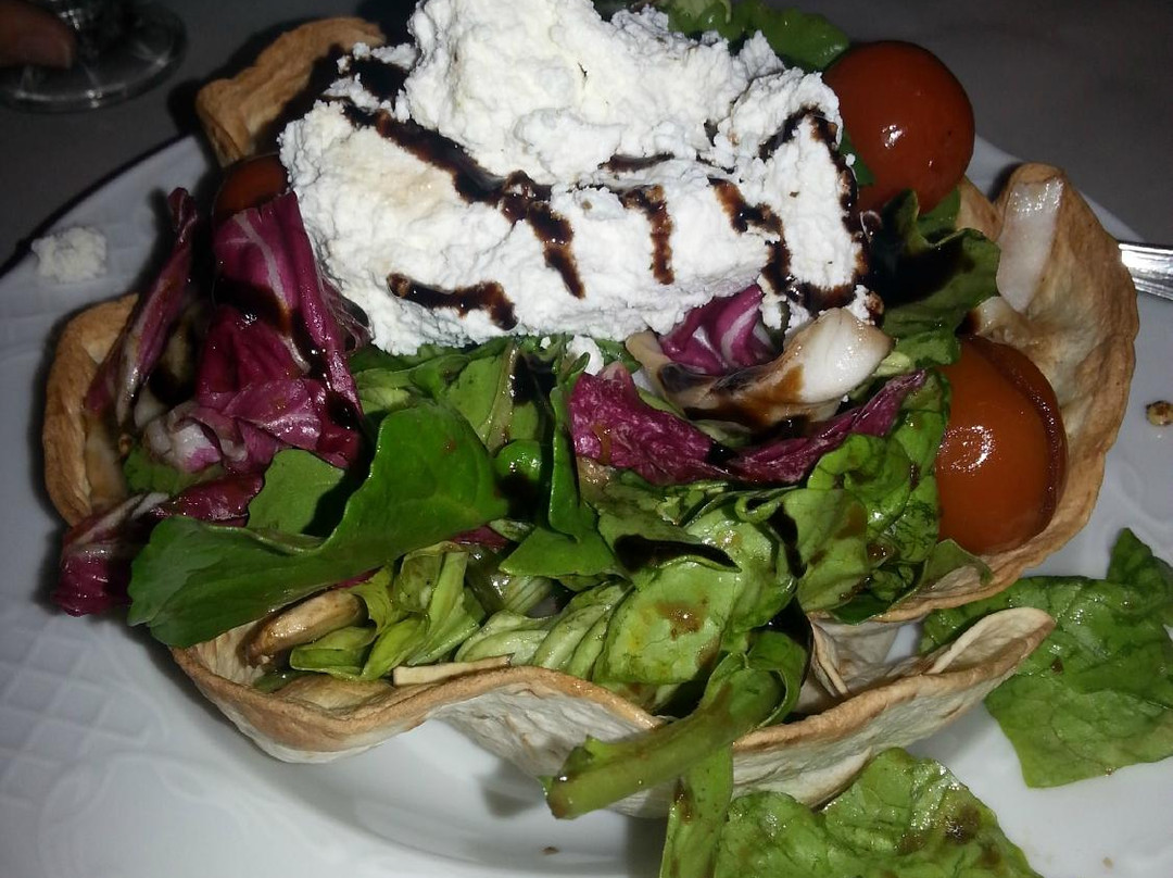 Korydallos餐馆和美食-Tampakiera