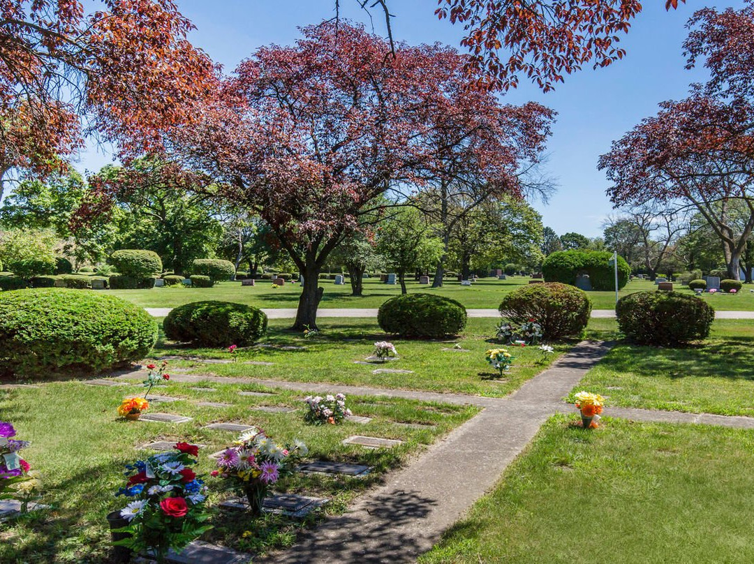 Woodlawn Funeral Home and Memorial Park景点图片