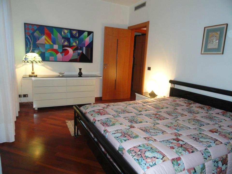 Rosej Bed and Breakfast-官方