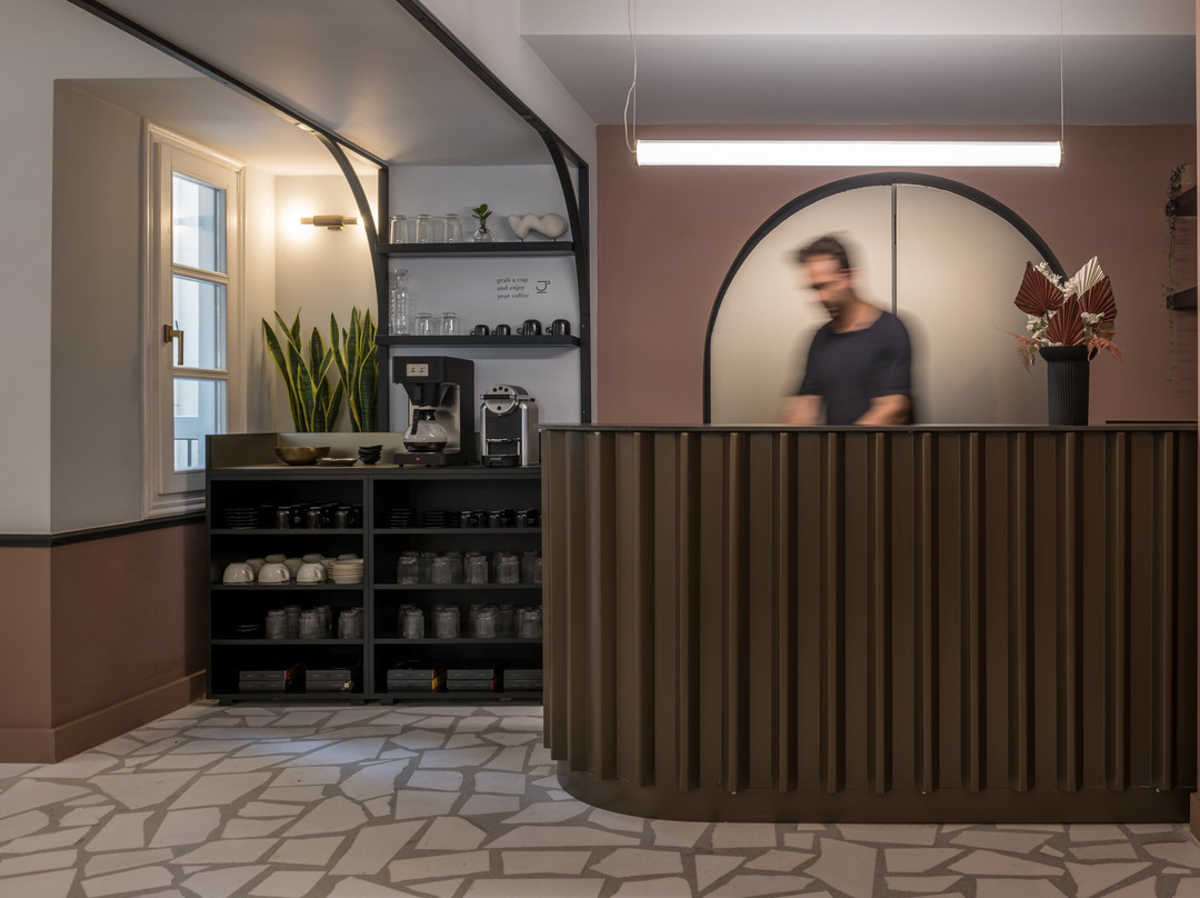 72 AD Suites Thessaloniki主图