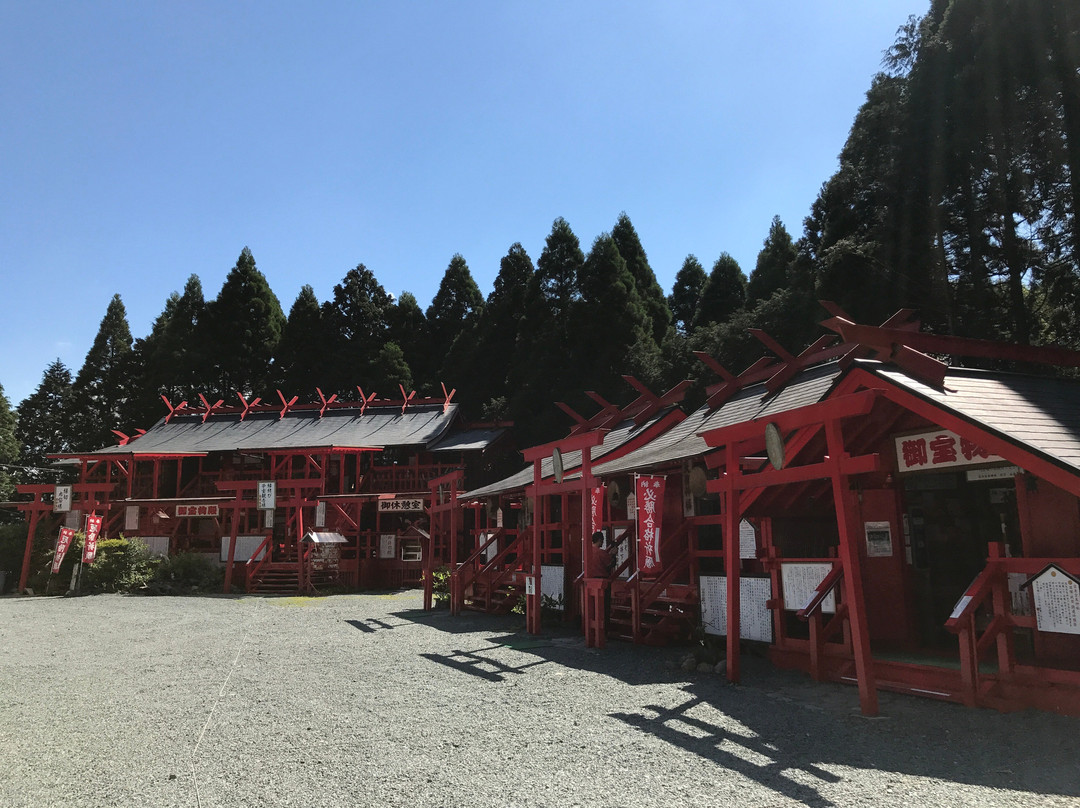 Hogihogi Shrine景点图片