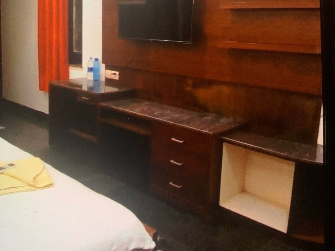 OYO 36075 Jjk Rukmini Vilas Hotel & Banquet主图