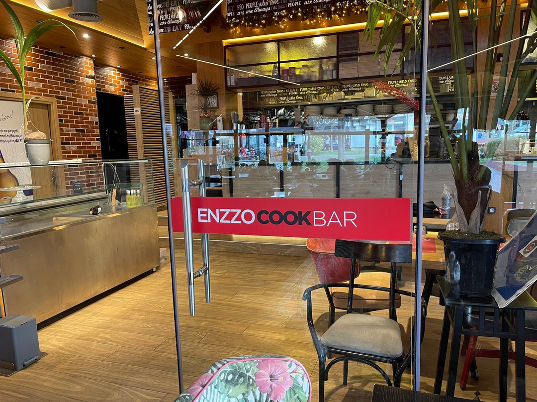 Enzzo Cook Bar