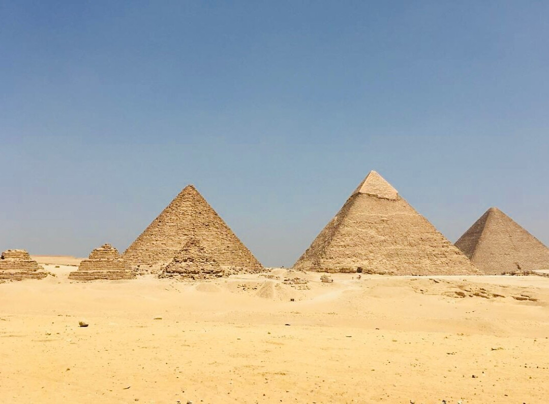 Pyramid of Menkaure-吉萨必去景点