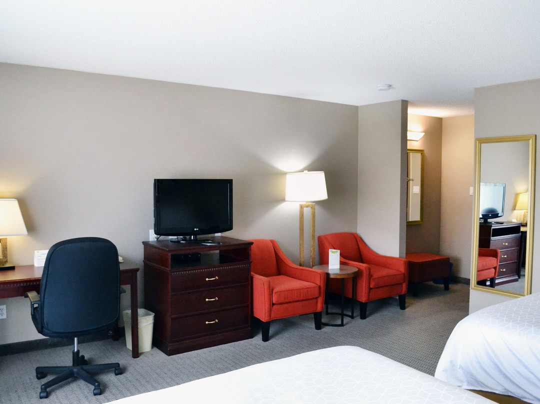 Holiday Inn Express Red Deer By IHG主图