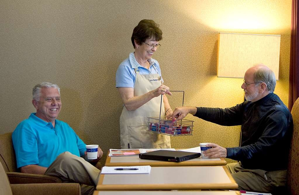 格林湾希尔顿恒庭酒店主图