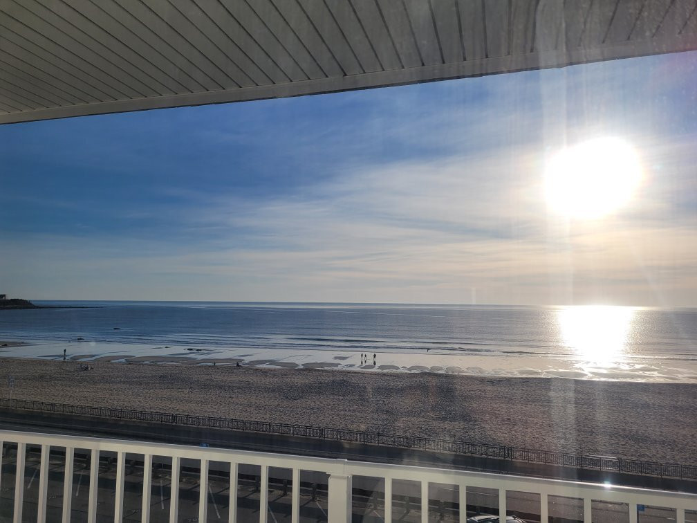 Hampton House Hotel主图