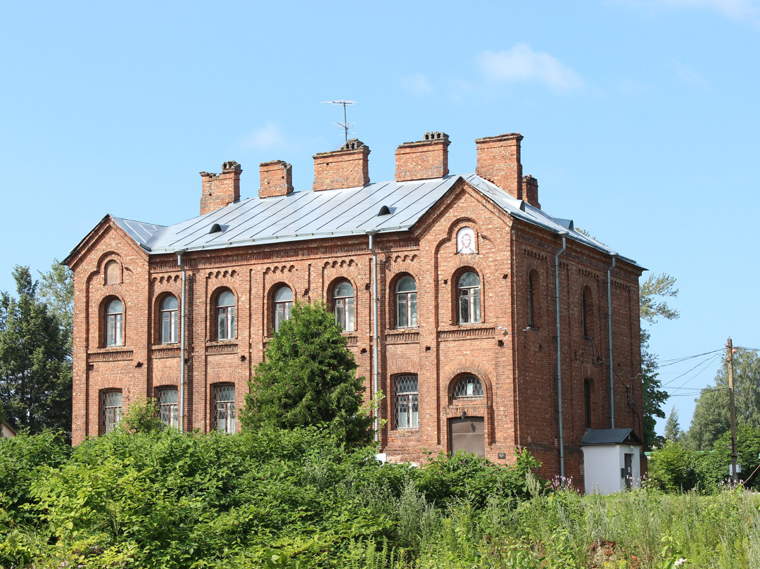 Staroladozhskiy Svyato-Uspenskiy Devichiy Monastery景点图片