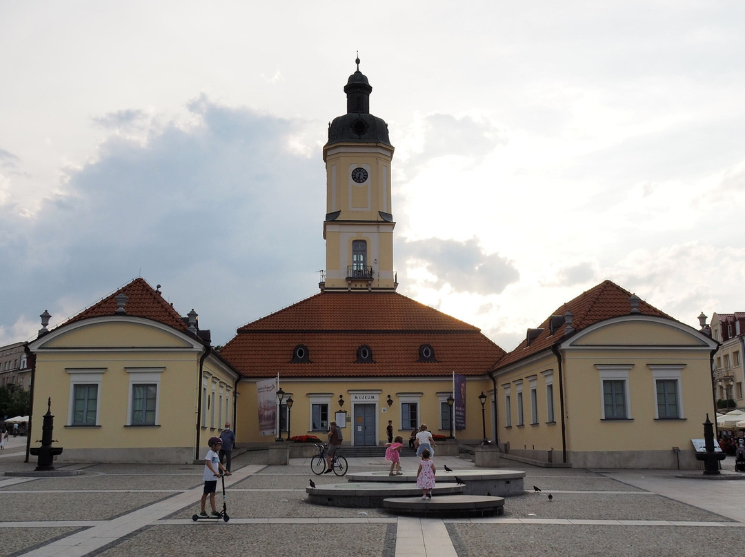 Kosciuszko Market Square-比亚韦斯托克必去景点