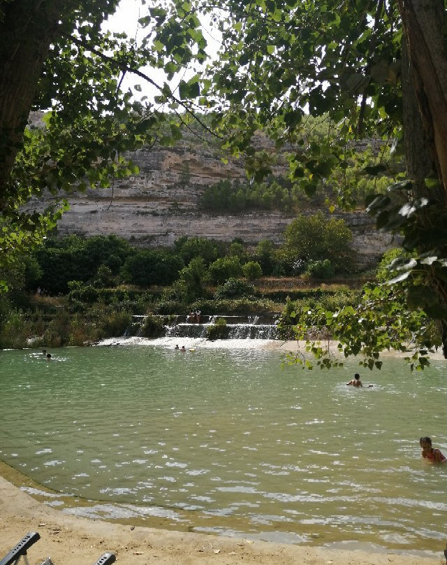 Piscinas Naturales en la Presa del Rio Jucar景点图片