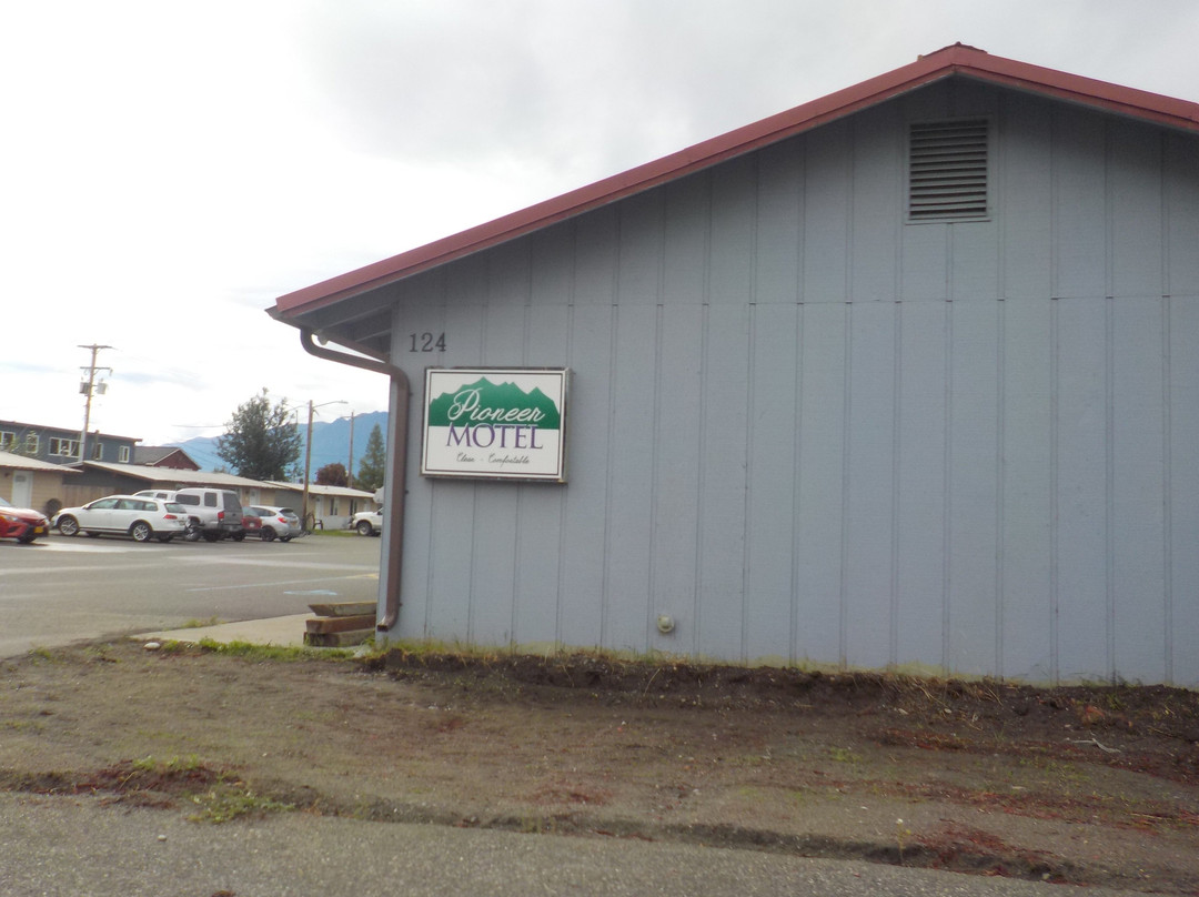 Pioneer Boutique Motel主图