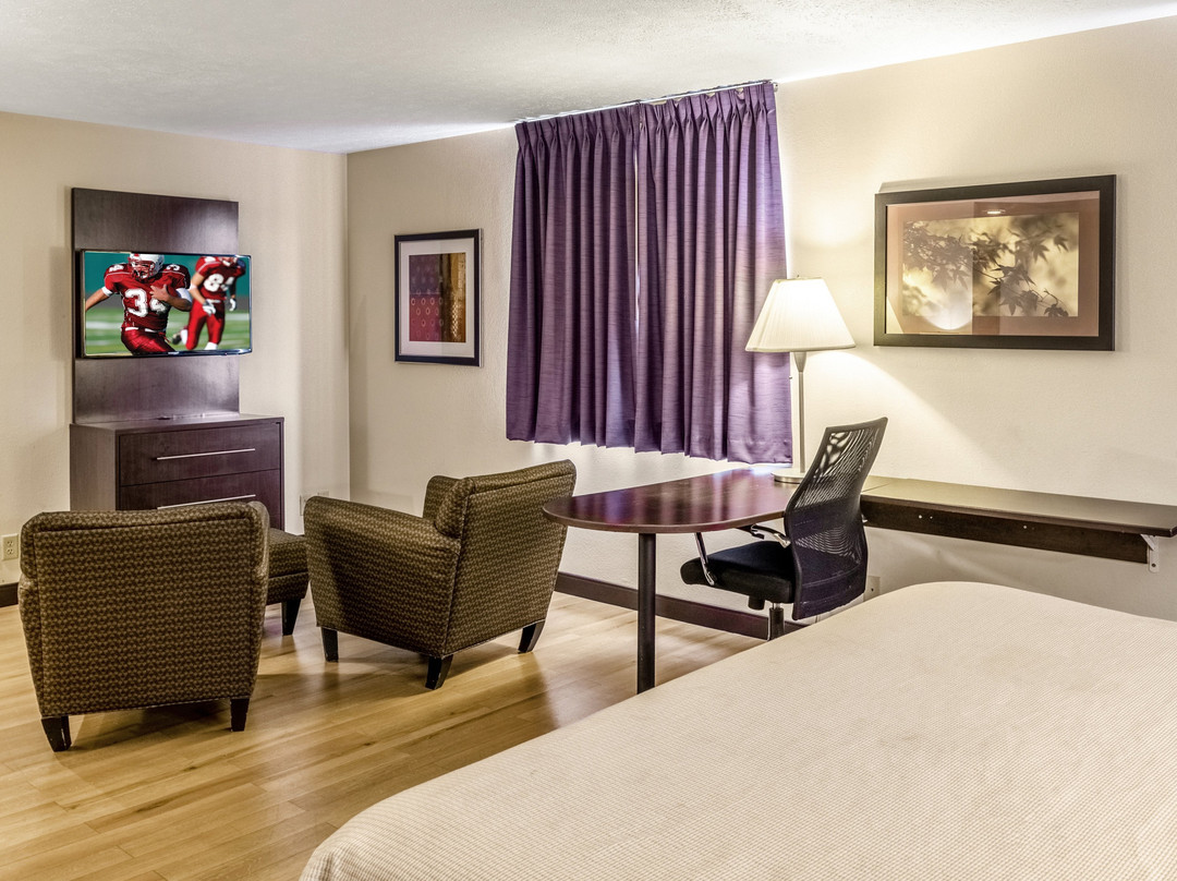 Red Roof Inn Columbus Taylorsville主图