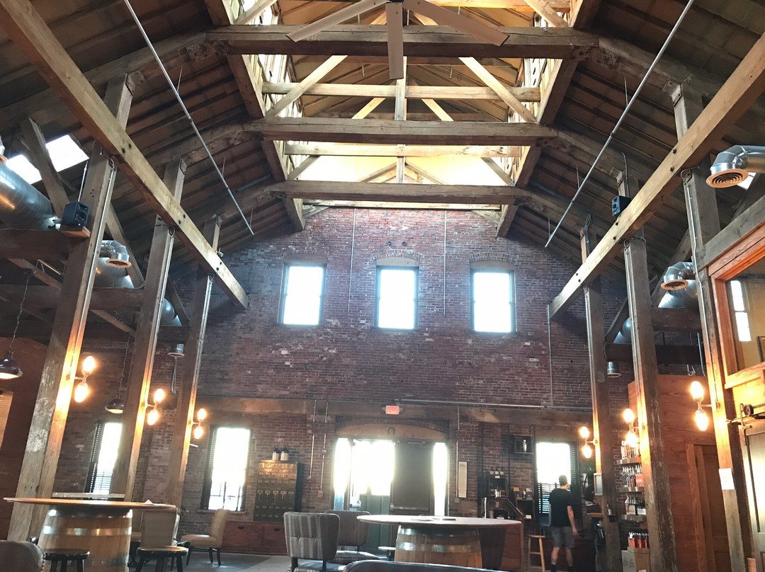 Boston Harbor Distillery景点图片