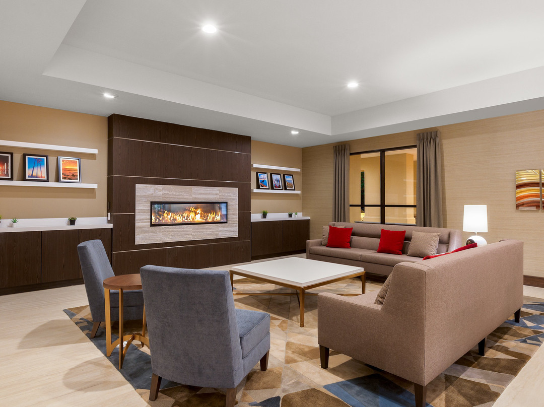 拉米拉达假日酒店主图