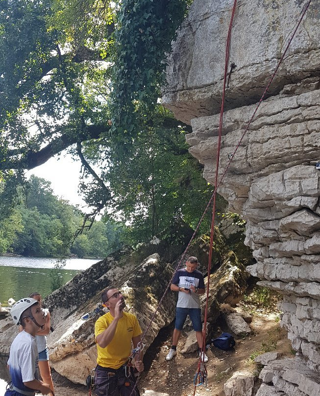 Compagnie Sports Nature-Creysse必去景点