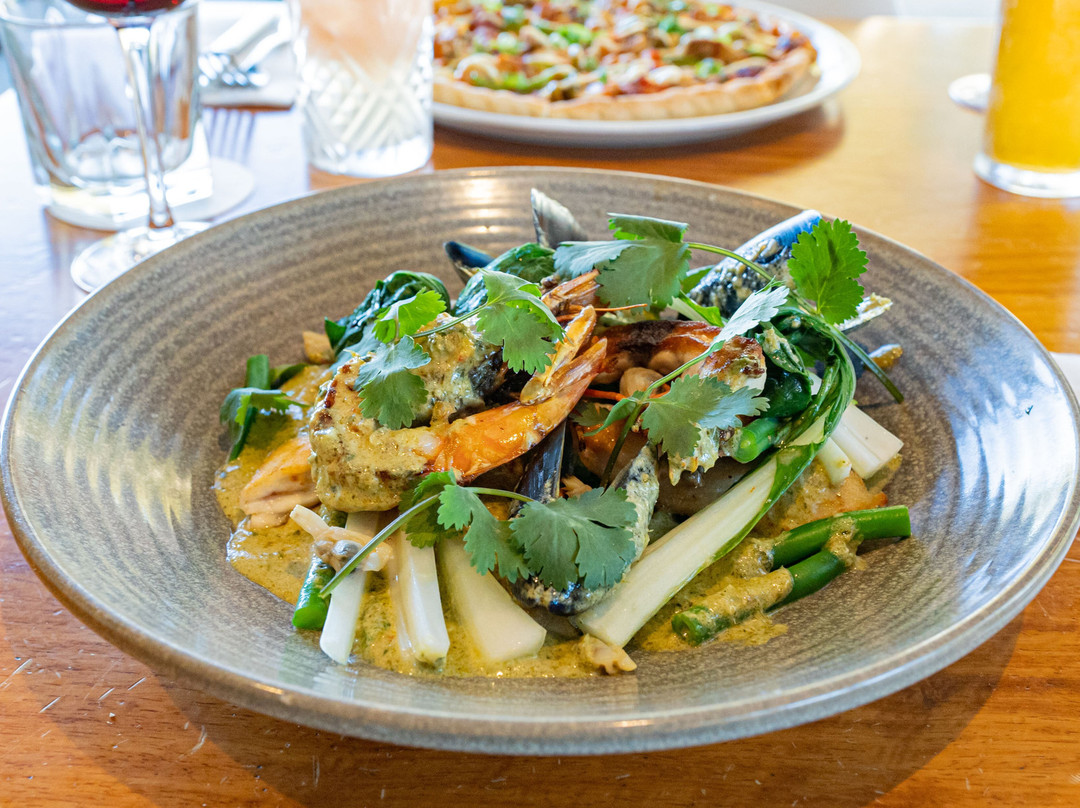 艾尔利滩餐馆和美食-The Deck