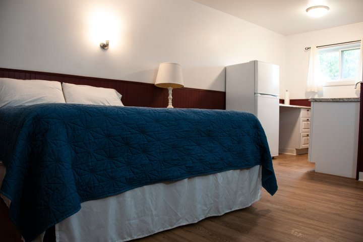 Lake Frances Inn-官方