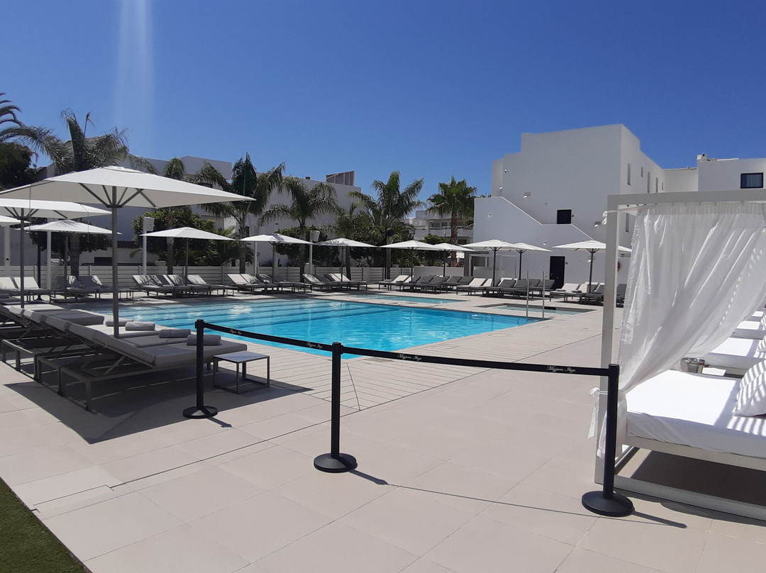 Migjorn Ibiza Suites & Spa主图