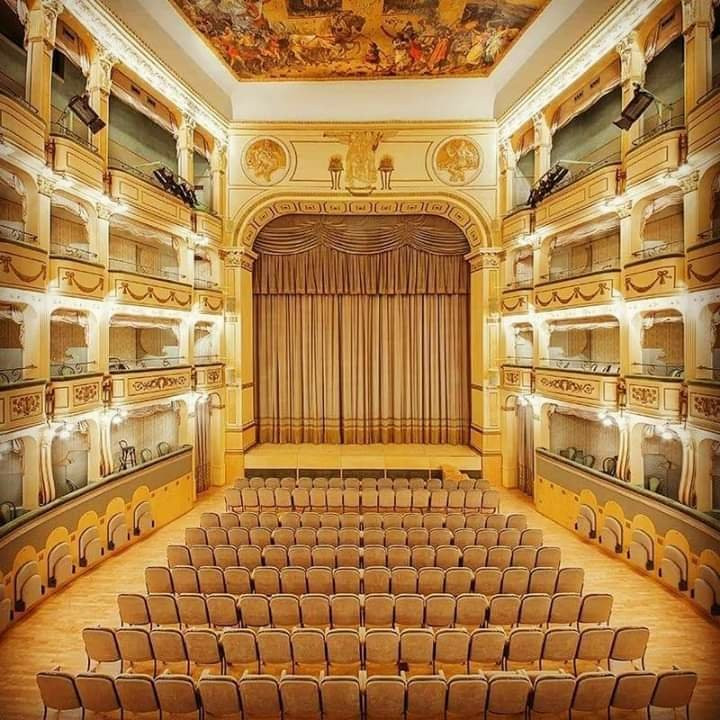 Teatro Savoia-坎波巴索必去景点