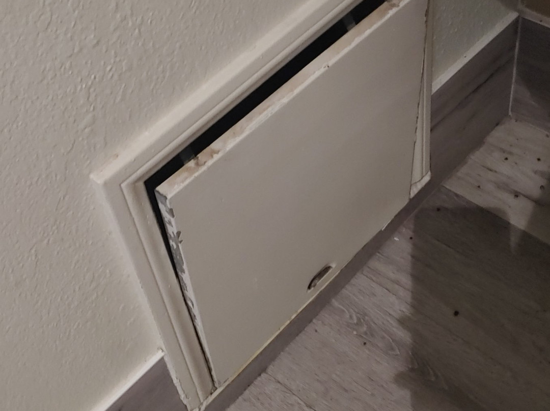 Sleepy Hollow, Crestline主图