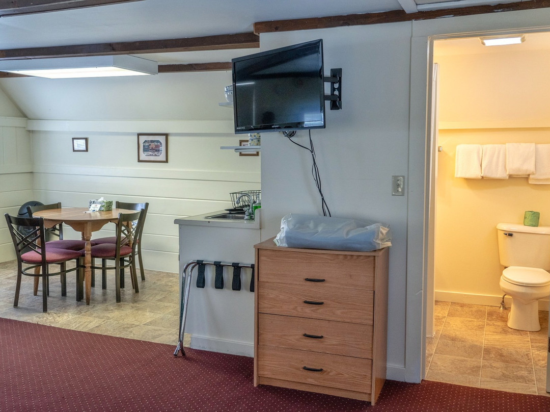 Mount Whittier Motel主图