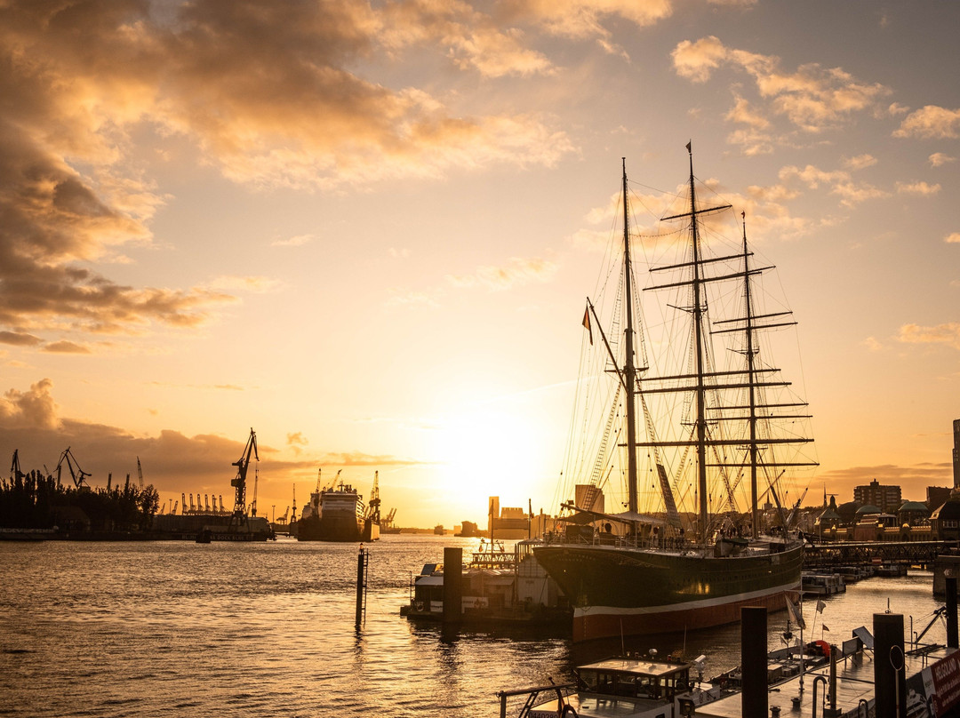 Europe Journey - Private Sightseeing Transfers and Day Tours-汉堡必去景点