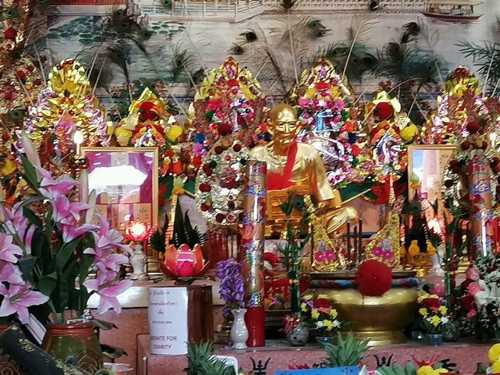 San Chao Temple (Wat San Chao)景点图片