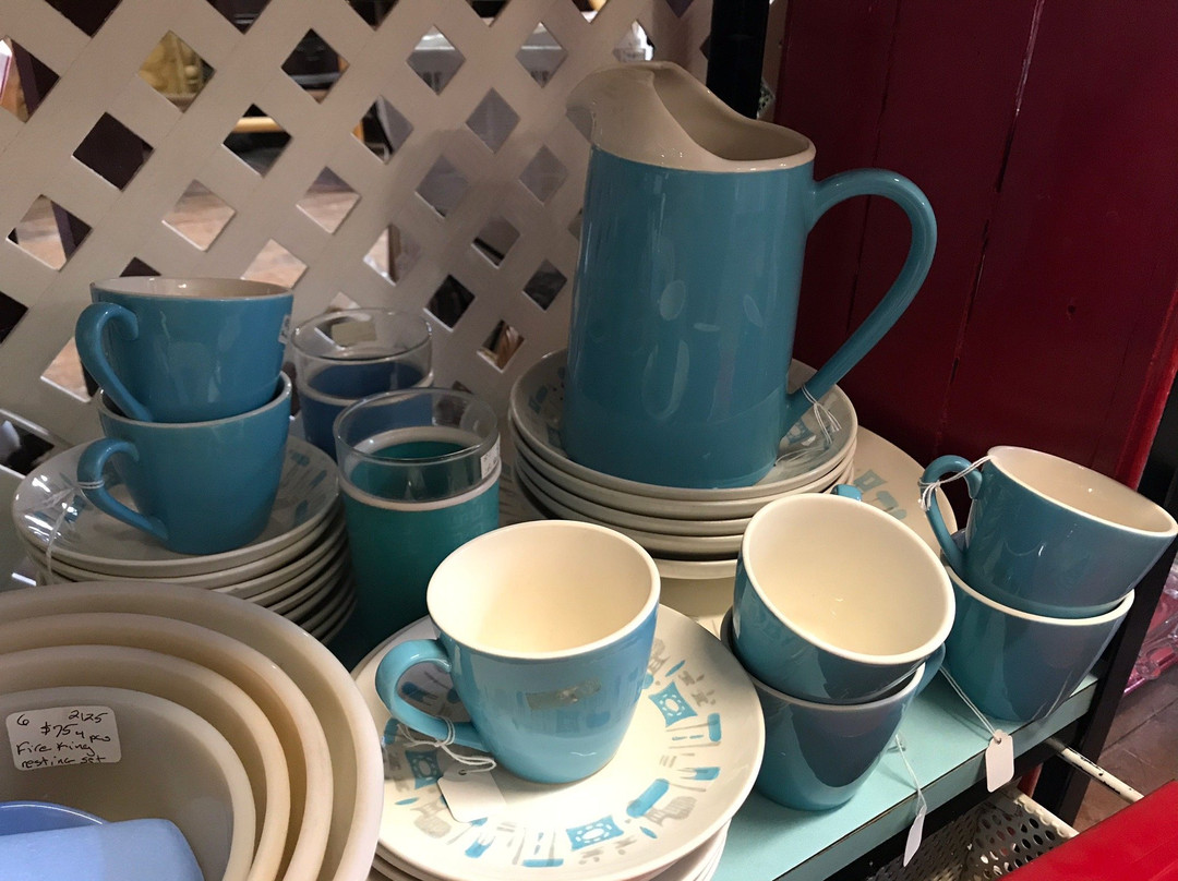 Antiques on the Farmington-Collinsville必去景点