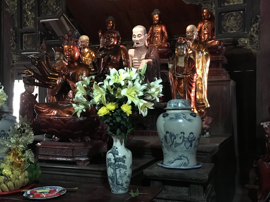 Thay Temple-河内必去景点