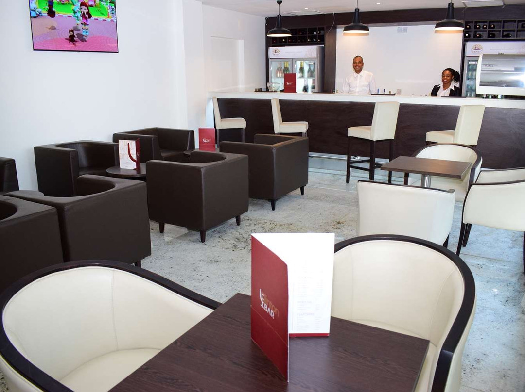 Monty Suites & Golf主图