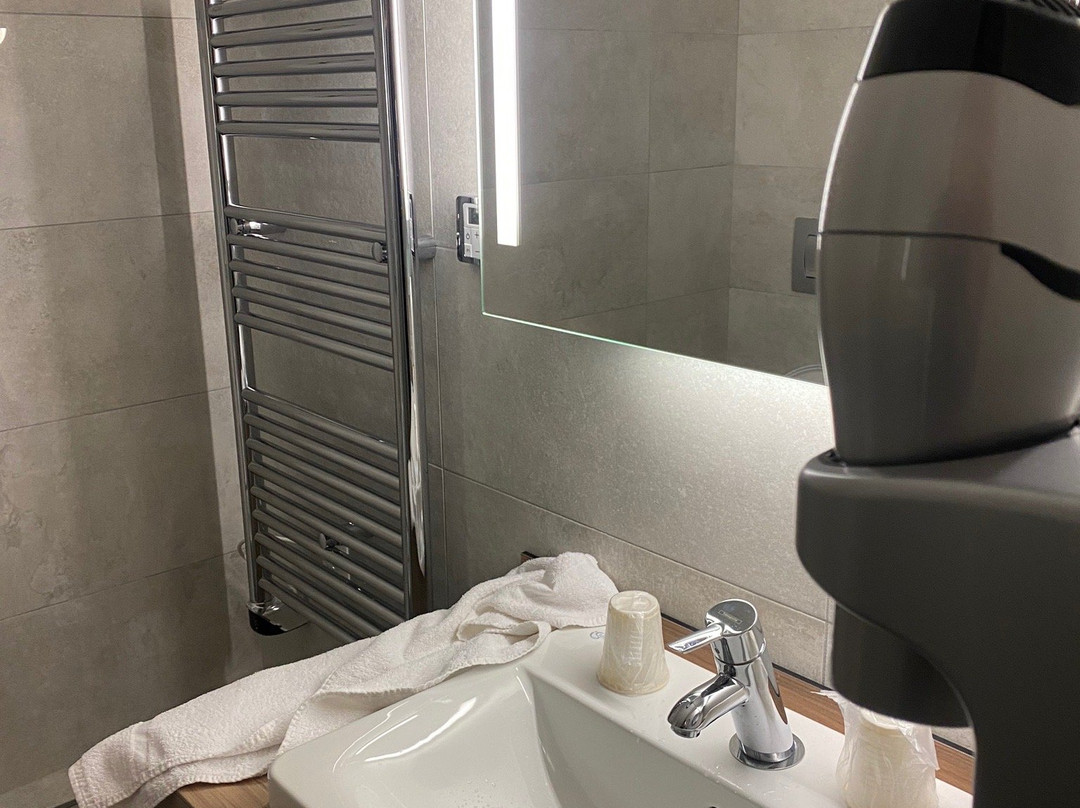 Kyriad Clermont-Ferrand Nord Riom主图