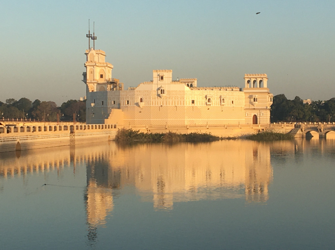 Hotel President主图