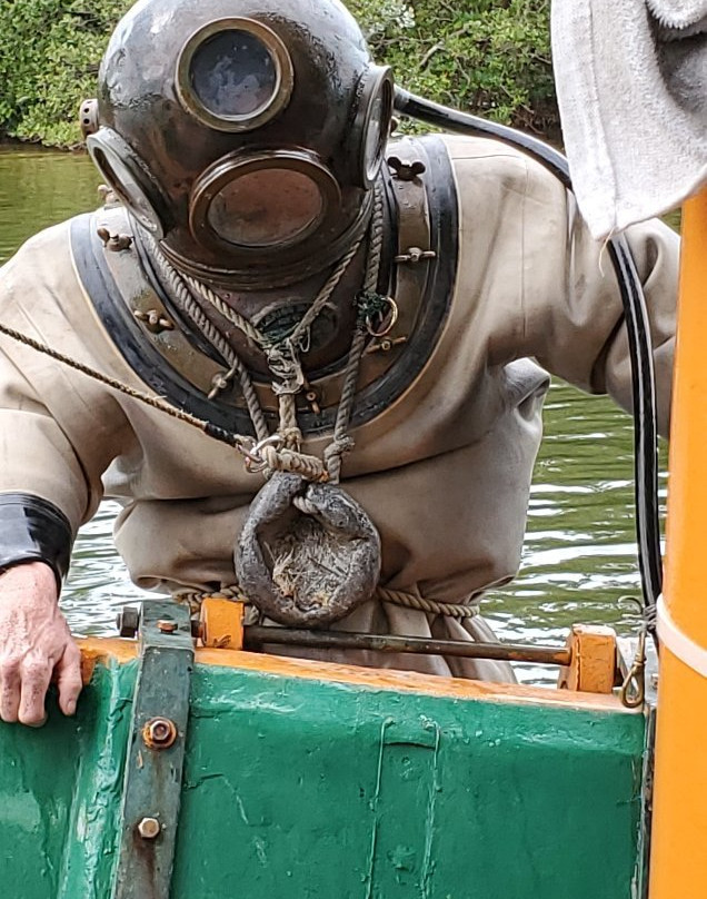 St. Nicholas VI Sponge Boat-塔彭斯普林斯必去景点