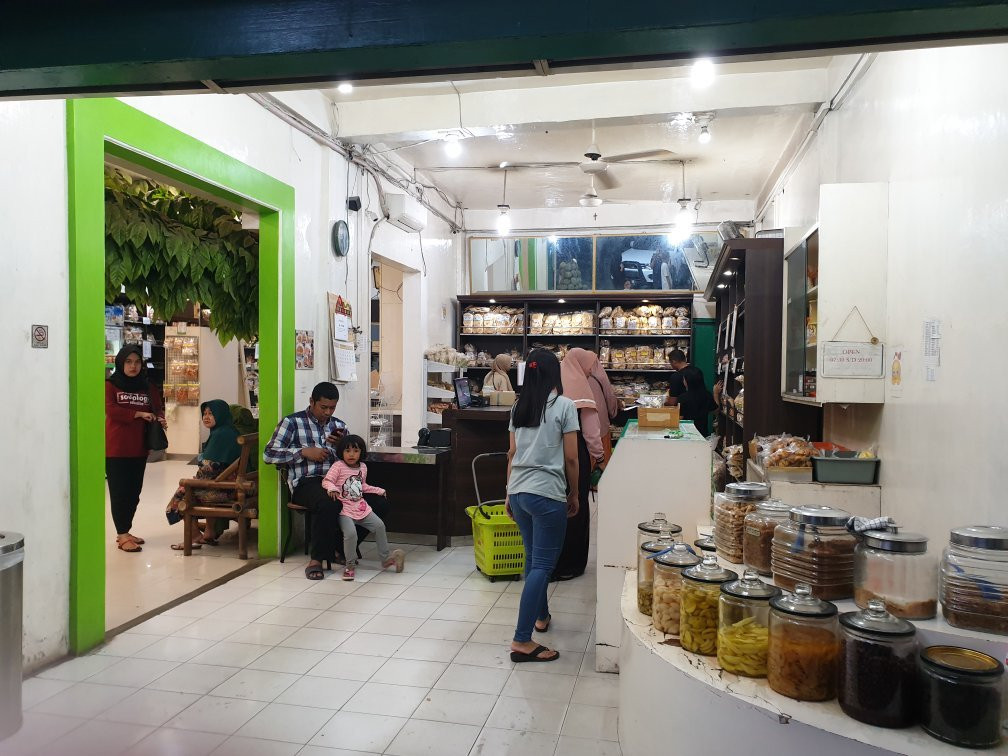 Toko Manisan Yen Yen-班达楠榜必去景点