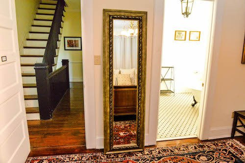 Clarksdale White House主图