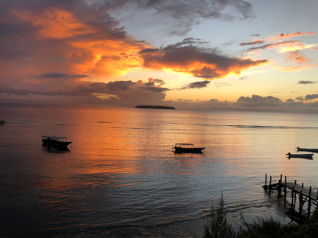 Sunshine Marine Lodge主图