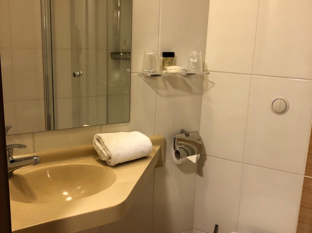 欧洲中心酒店主图