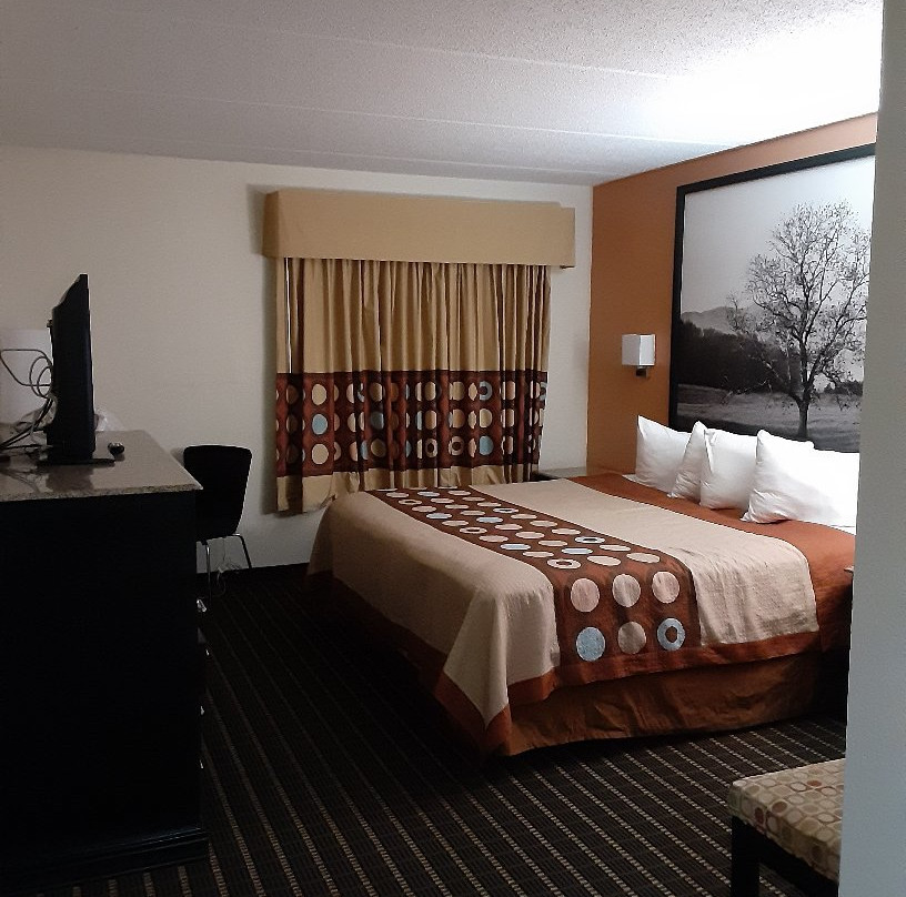 Super 8 by Wyndham Dandridge主图