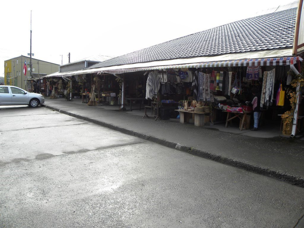 Mercado Artesanal Los Palafitos-Castro必去景点