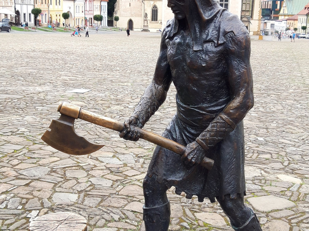 Bronze statue Kata-布拉迪斯拉发必去景点