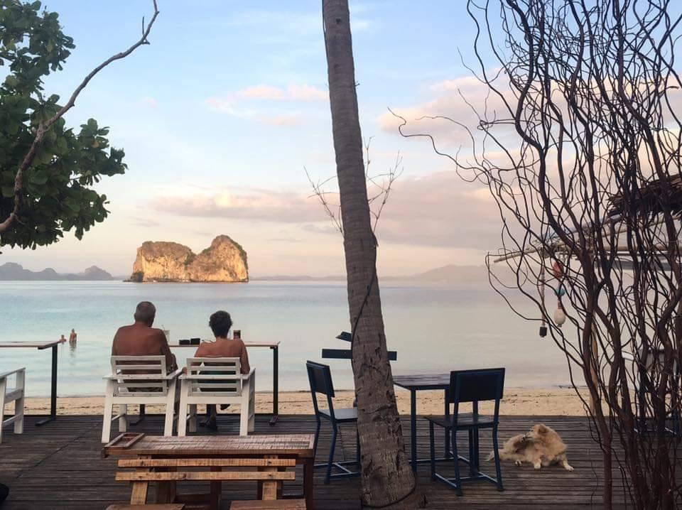 Sea Breeze Bar-奈岛必去景点