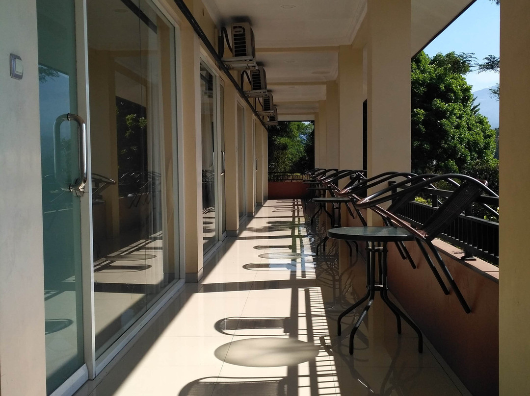 CRA Hotel & Resto主图